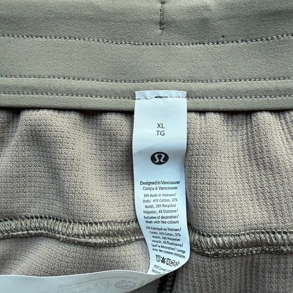 Lululemon Scuba mid rise wide leg pants Waffle h.W.ash.gray size XL sold out - Picture 4 of 5